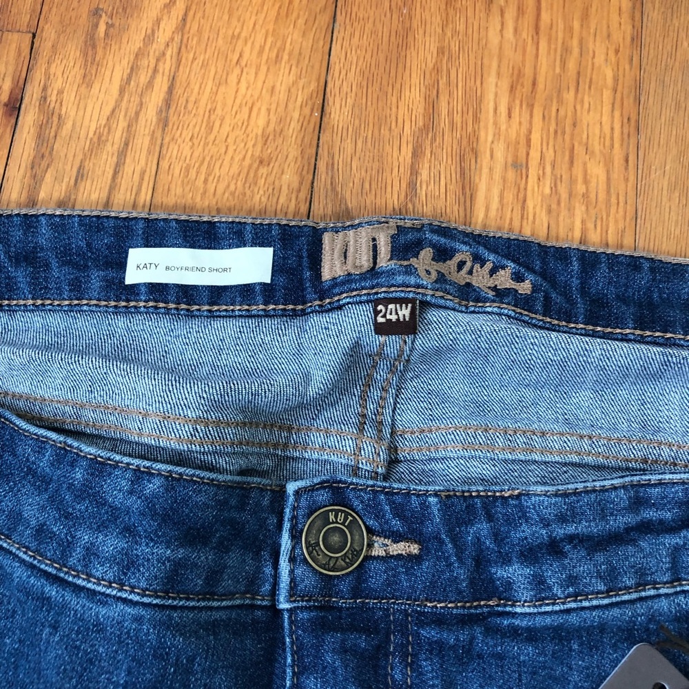 NWT KUT From the Kloth Katy Boyfriend Shorts - Picture 4 of 6